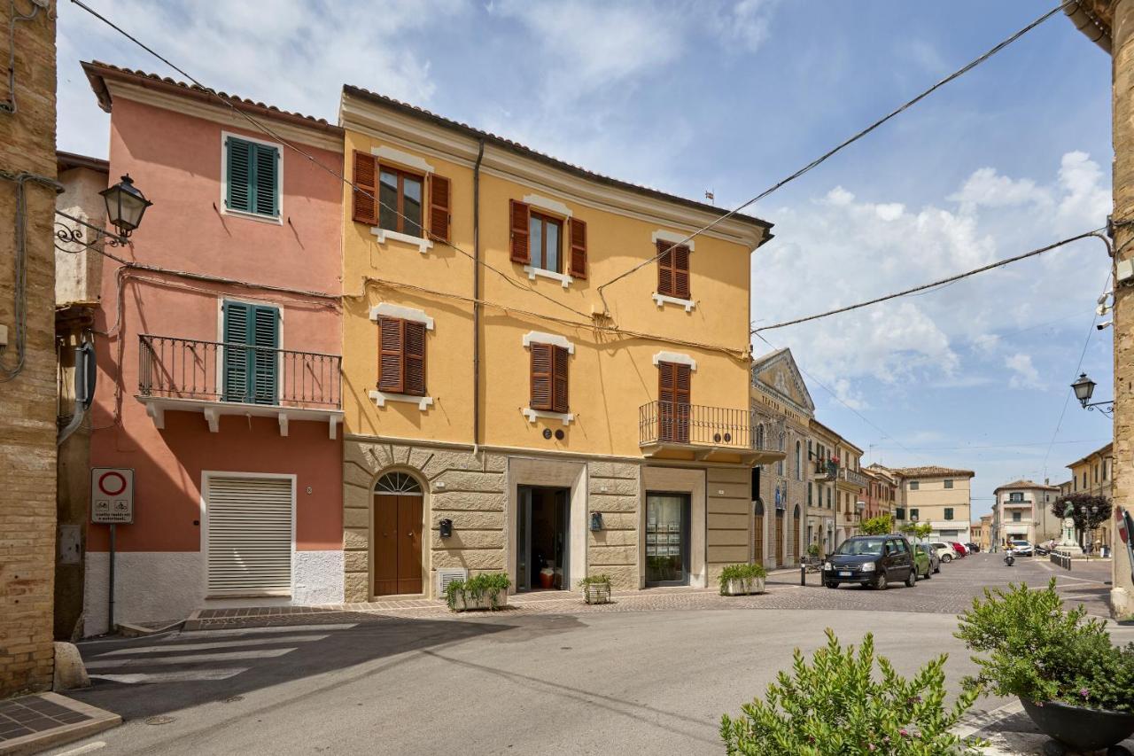 Cameranoapartments - L'angolo Della Piazza Apartament *